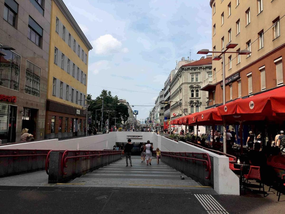 NEAR CITY CENTER TOP LOCATION - FEEL THE KLIMT No2 近维也纳市中心总火车站顶级位置温馨公寓 - 感受克林姆2号 Ngoại thất bức ảnh