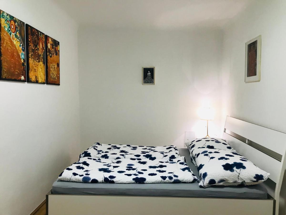 NEAR CITY CENTER TOP LOCATION - FEEL THE KLIMT No2 近维也纳市中心总火车站顶级位置温馨公寓 - 感受克林姆2号 Ngoại thất bức ảnh