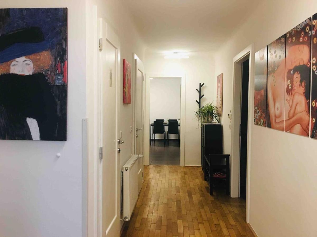 NEAR CITY CENTER TOP LOCATION - FEEL THE KLIMT No2 近维也纳市中心总火车站顶级位置温馨公寓 - 感受克林姆2号 Ngoại thất bức ảnh